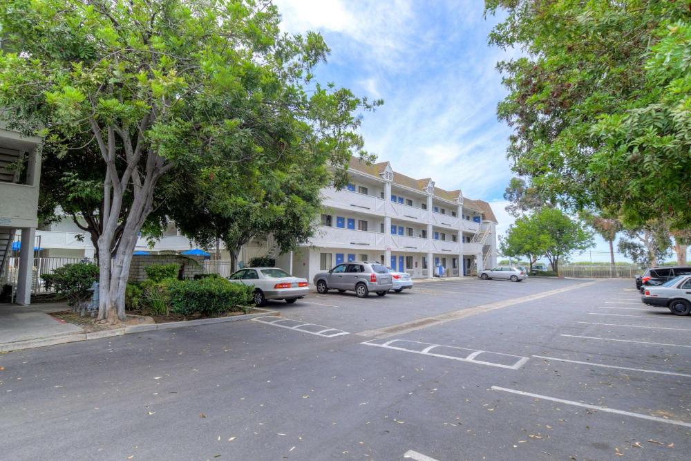 Motel 6-Chula Vista, CA - San Diego